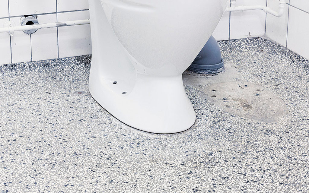 01 industrie-toilettes-avant